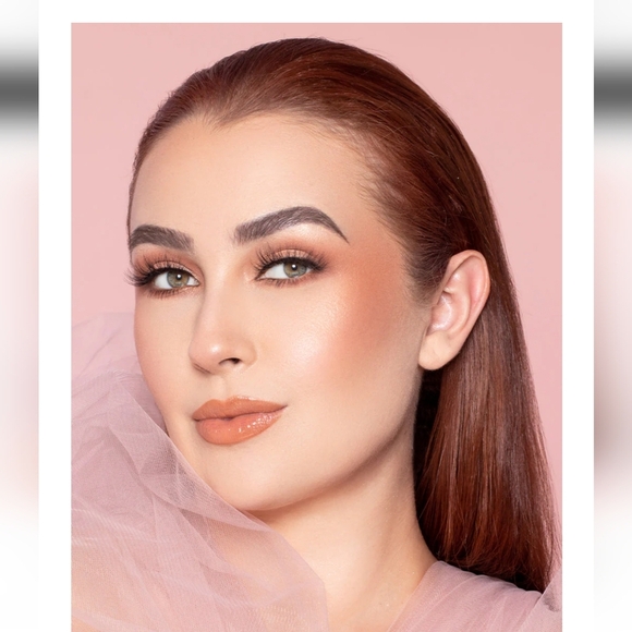Kenia Ontiveros Glow And Go Kit Eyeshadow Face Powder Brow Palette - Picture 8 of 10